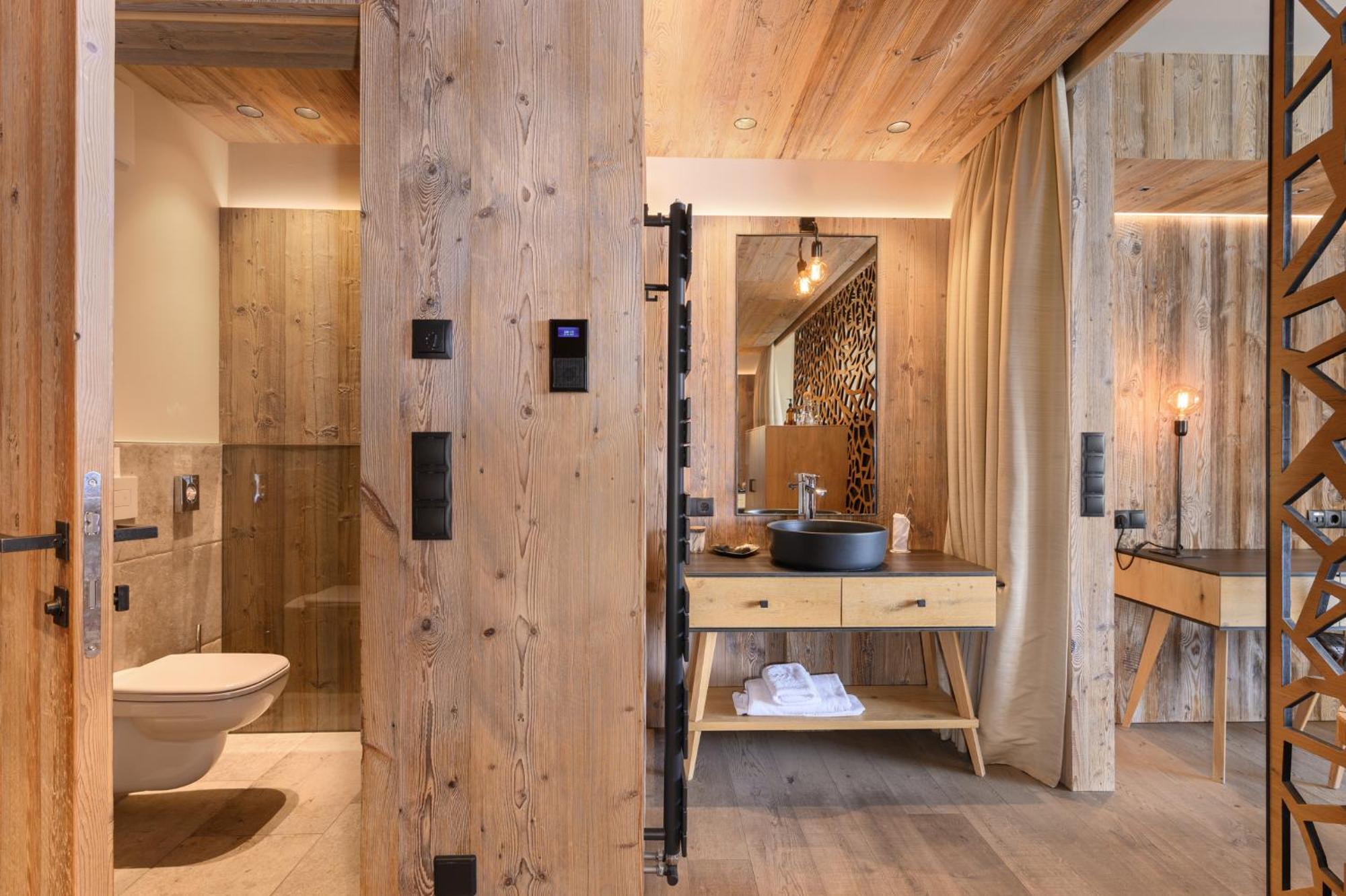 Hotel Chalet Mirabell アヴェレンゴ エクステリア 写真